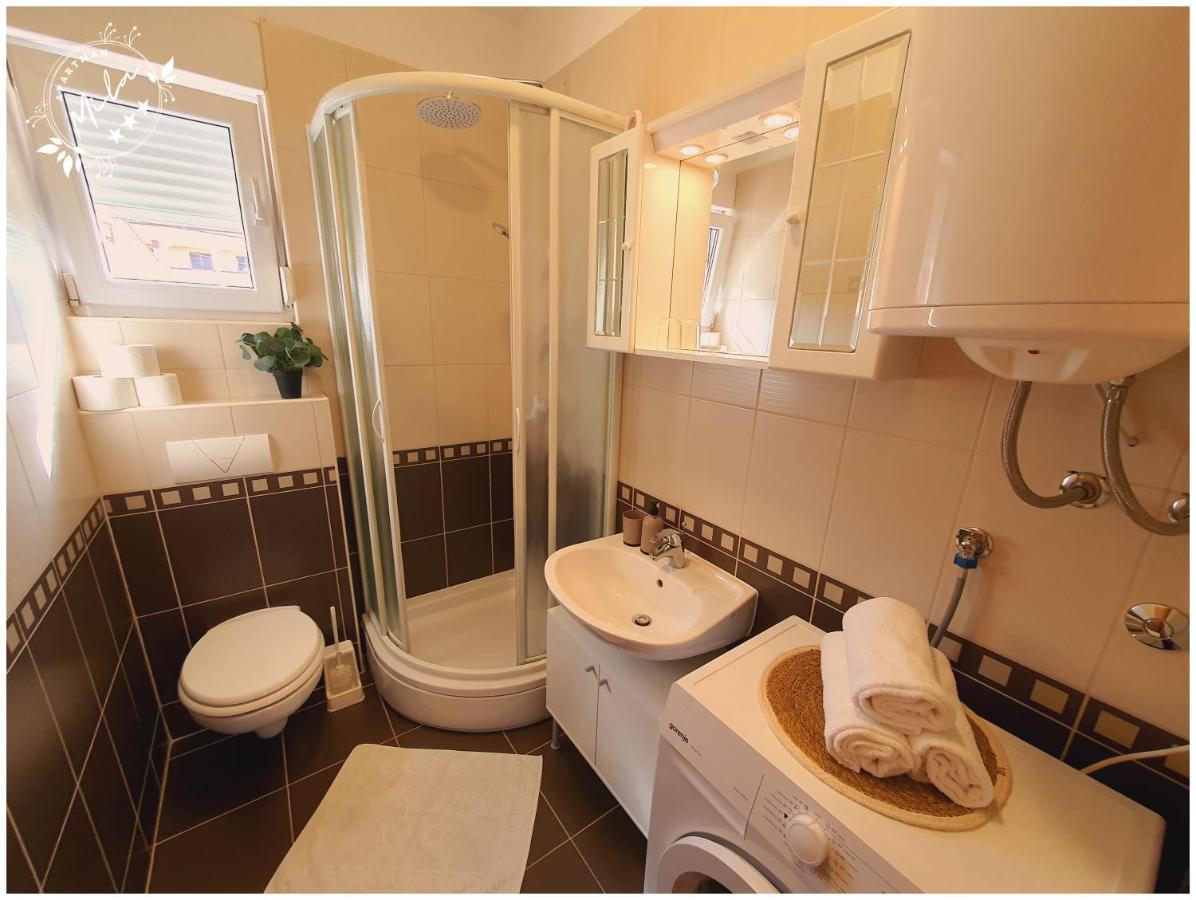 Apartman Mila Barbat na Rabu Exteriör bild